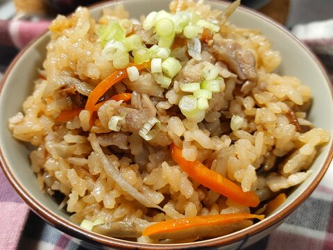 ストウブDe〜豚バラ肉とごぼう炊き込みご飯